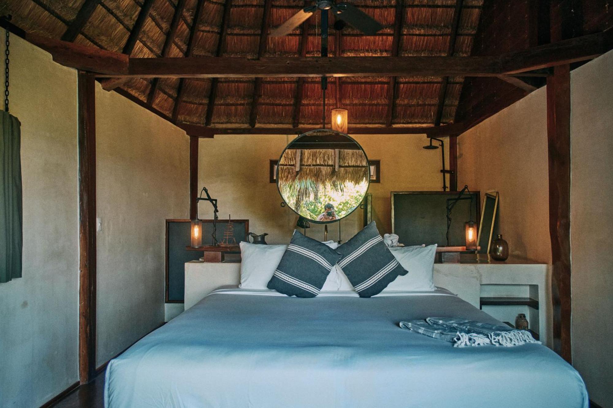 Libelula Beachfront 4*