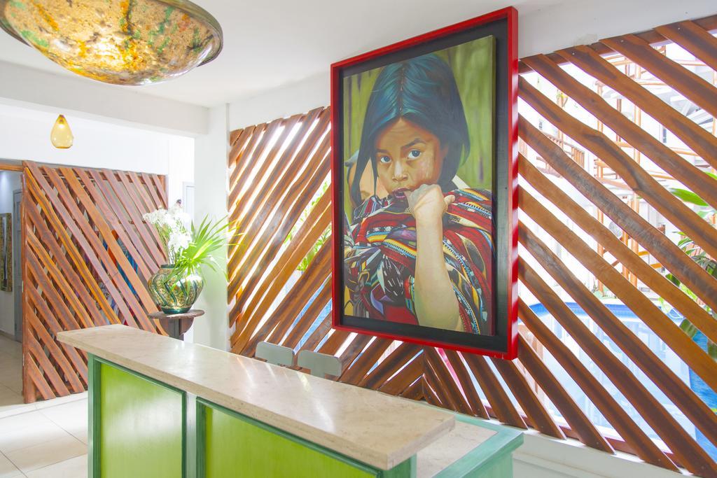 Mestizo Gallery